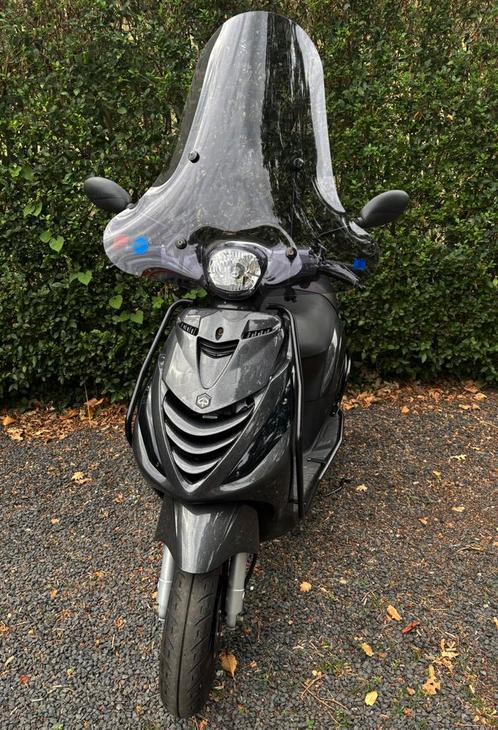 Piaggio zip 2023 full option, Fietsen en Brommers, Scooters | Piaggio, Gebruikt, Zip, Maximaal 25 km/u, Benzine, Ophalen