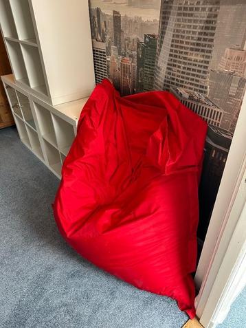 Fatboy-stijl rode zitzak, groot & stevig (130x160 cm, nylon) beschikbaar voor biedingen