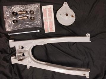 Honda mbx gestraald en gecoat achterbrug en remanker  beschikbaar voor biedingen