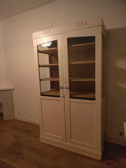 Oude 'vitrine' kast te koop, Antiek en Kunst, Antiek | Meubels | Kasten, Ophalen