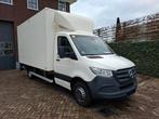 Mercedes-Benz Sprinter 514 Koffer + laadklep (bj 2019), Auto's, Vrachtwagens, Achterwielaandrijving, Euro 6, 143 pk, Stoelverwarming