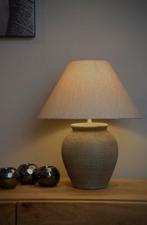 Kruiklamp, nieuw! Kleur beige, Huis en Inrichting, Lampen | Tafellampen, Ophalen of Verzenden, Nieuw, Overige materialen, Minder dan 50 cm