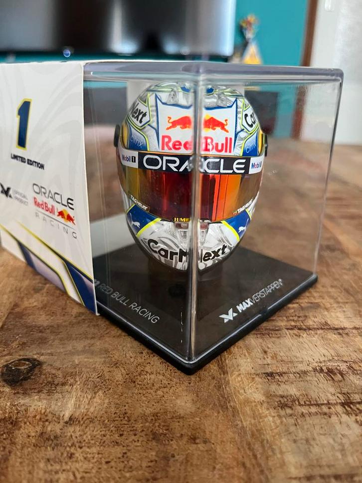 1:4 Max Verstappen Helm Oostenrijk 2022, Verzamelen, Automerken, Motoren en Formule 1, Zo goed als nieuw, Formule 1, Ophalen of Verzenden