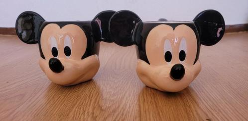 Twee mickey mouse mokken, Verzamelen, Disney, Zo goed als nieuw, Servies, Mickey Mouse, Ophalen of Verzenden