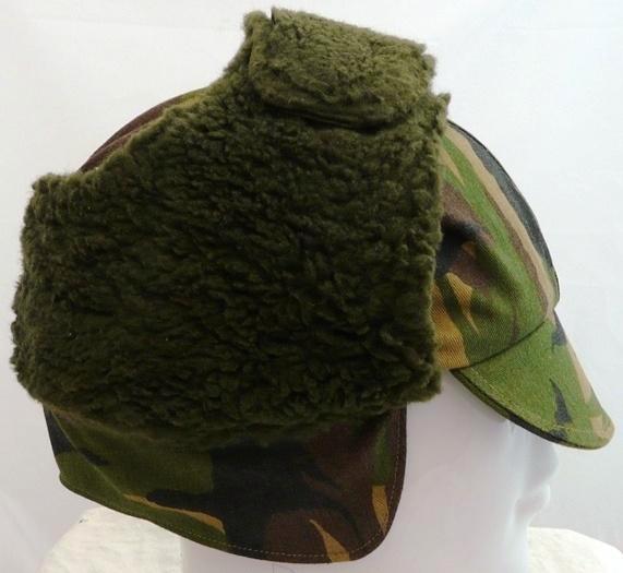 Pet / Muts Veld, Bontgevoerd, Winter, maat 56, KL, 1990s.(6), Verzamelen, Militaria | Algemeen, Landmacht, Kleding of Schoenen