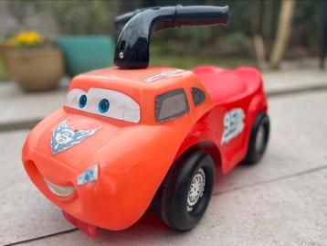 Toffe loopauto beschikbaar voor biedingen