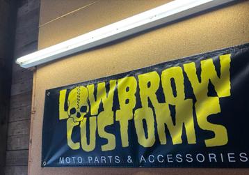 Banner lowbrow, custom chopper beschikbaar voor biedingen