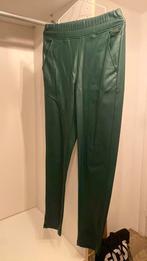 Ambika groene broek, Kleding | Dames, Broeken en Pantalons, Ophalen of Verzenden