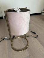 Stijlvolle roze lamp met gouden details, Ophalen of Verzenden, Zo goed als nieuw, Stof, 50 tot 75 cm