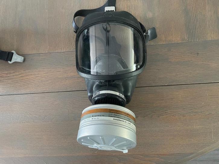 AUER fullface GASMASKER, nieuw filter + opbergdoos - WD014, Verzamelen, Militaria | Algemeen, Landmacht, Overige typen, Nederland