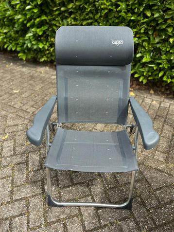 Crespo stoel compact en lichtgewicht beschikbaar voor biedingen