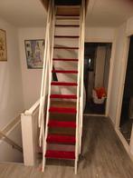 Houten trap met rode treden, Ophalen, Gebruikt, 2 tot 4 meter