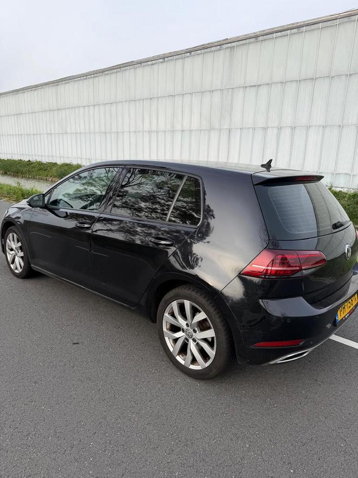 Volkswagen Golf 1.0 TSI Highline 110pk 7-DSG BTW/DIGI DASH, Auto's, Volkswagen, Particulier, Golf, Benzine, Euro 6, B, Hatchback