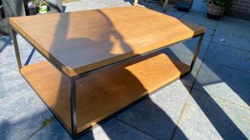 te koop salontafel , massief eiken beschikbaar voor biedingen