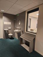 Showroom Sanitair Opstelling - Wastafel, Toilet, Douche, Ophalen, Zo goed als nieuw, Met douche