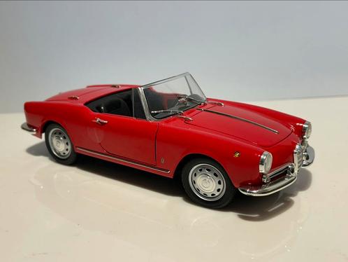 Alfa Romeo Giulietta Spider - Ricko 1:18, Hobby en Vrije tijd, Modelauto's | 1:18, Zo goed als nieuw, Auto, Overige merken, Ophalen of Verzenden