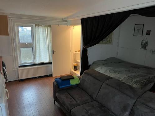 Studio centrum Groningen kamer appartement betaalbare ruimte, Huizen en Kamers, Kamers te huur, Groningen, 20 tot 35 m²