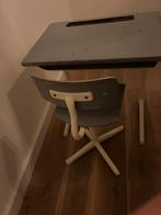 Vintage Grijs Kinderbureau met Stoel 60x40x60 cm, Ophalen of Verzenden, Gebruikt, Tafel(s) en Stoel(en)