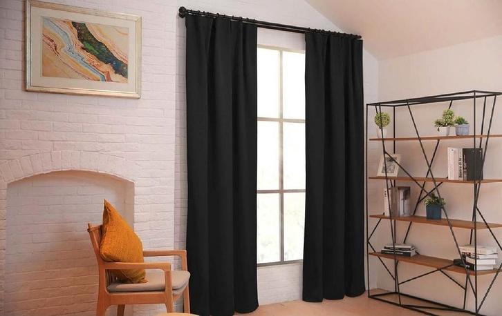 2x Larson Blackout Gordijn Zwart 150x250cm, Huis en Inrichting, Stoffering | Gordijnen en Lamellen, Nieuw, 200 cm of meer, 100 tot 150 cm