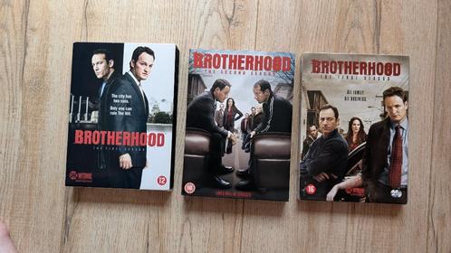 Brotherhood geheel complete dvdserie  8 dvds seizoen 1 t/m3, Cd's en Dvd's, Dvd's | Tv en Series, Zo goed als nieuw, Drama, Vanaf 16 jaar