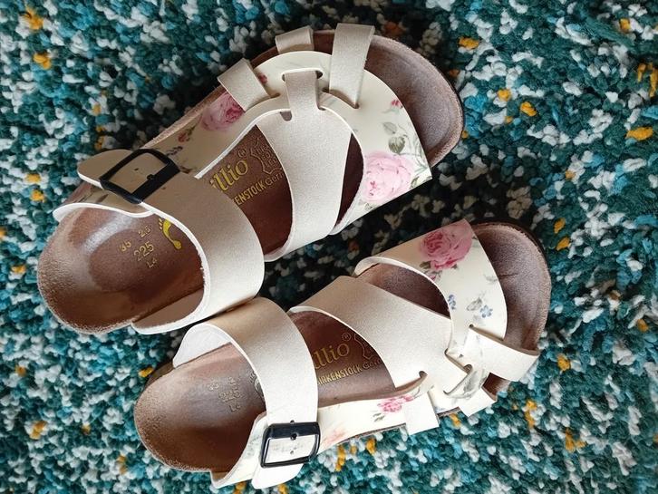 Te koop nieuwe Birkenstock (Papillio) Slippers, maat 35., Kinderen en Baby's, Kinderkleding | Schoenen en Sokken, Zo goed als nieuw