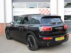 MINI Clubman 1.5 Business 1e Eig/Panoramadak/PDC/Carplay/Air, Stof, Gebruikt, 700 kg, Zwart