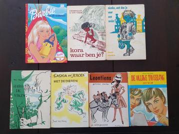 BOEKEN   (7 verschillende) beschikbaar voor biedingen