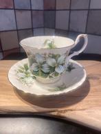 Royal Albert,Trillium Bone China kop en schotel, Antiek en Kunst, Ophalen of Verzenden
