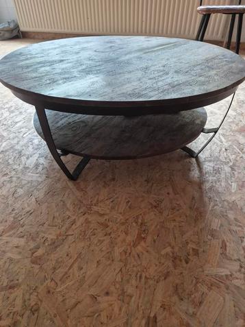 Ronde Salontafel met IJzeren Onderstel beschikbaar voor biedingen