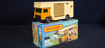Matchbox Horsebox No. 40 met Doos/ Paarden BIEDEN  beschikbaar voor biedingen