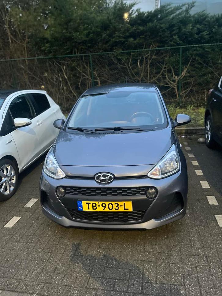 Hyundai i10 1.0i 66pk 2018 Grijs, Auto's, Hyundai, Particulier, i10, Benzine, B, Hatchback, Handgeschakeld, Origineel Nederlands