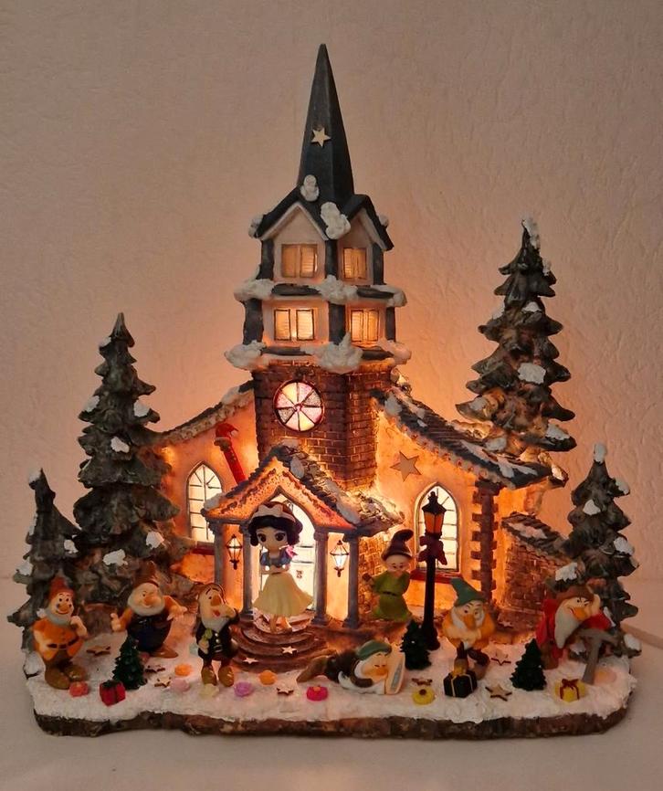 Prachtig groot kerstdorp
Met Sneeuwwitje en de 7 dwergen, Verzamelen, Disney, Zo goed als nieuw, Beeldje of Figuurtje, Sneeuwwitje of Doornroosje