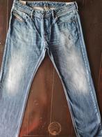 CLASSIC DIESEL LARKEE REGULAR STRAIGHT JEANS SIZE 33/32, Kleding | Heren, Spijkerbroeken en Jeans, Ophalen of Verzenden, Zo goed als nieuw
