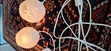 lamp met bloemen wit beschikbaar voor biedingen