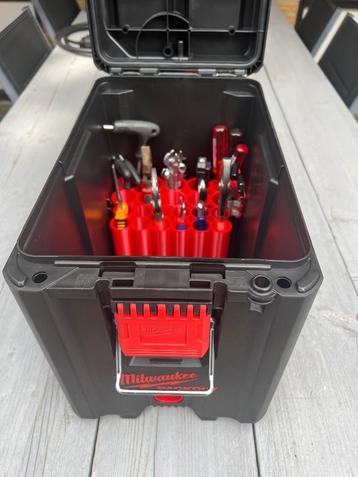 Milwaukee PackOut Compact ToolTubes beschikbaar voor biedingen