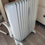 Delonghi olie radiator, Doe-het-zelf en Verbouw, Verwarming en Radiatoren, Ophalen, 30 tot 80 cm, Gebruikt, Radiator