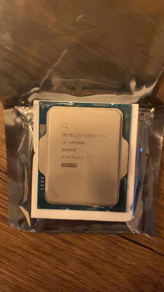 Intel Core i9-14900K, Computers en Software, Processors, Zo goed als nieuw, 24-core, 4 Ghz of meer, Ophalen of Verzenden