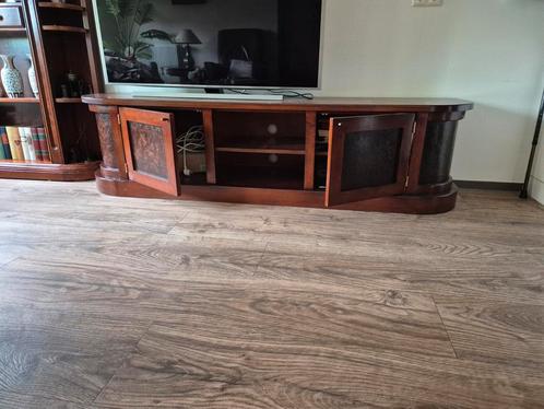 Wortelnoten TV-kast / Dressoir, Huis en Inrichting, Kasten | Televisiemeubels, Zo goed als nieuw, Minder dan 100 cm, 150 tot 200 cm