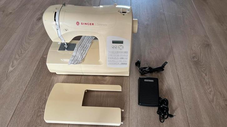 naaimachine, Singer Serenade, C520L Electronic, Hobby en Vrije tijd, Naaimachines en Toebehoren, Gebruikt, Naaimachine, Singer
