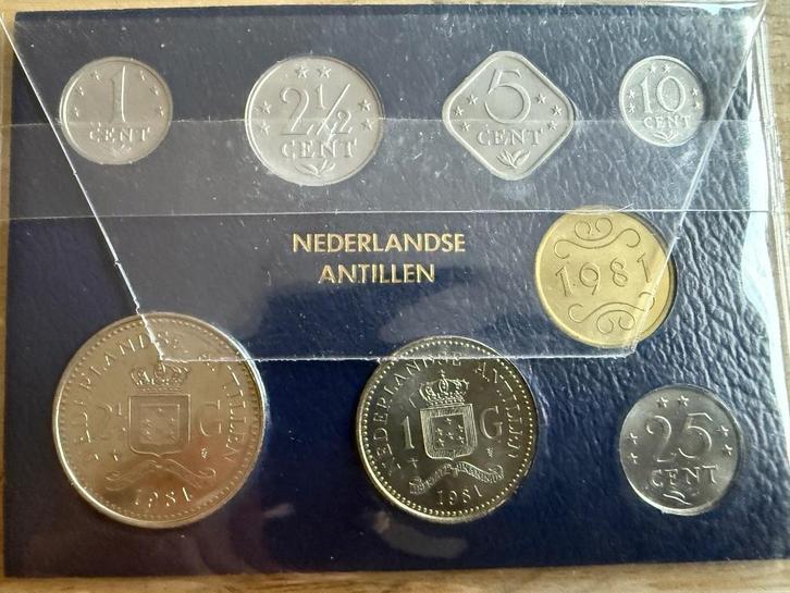 Nederlandse Antillen muntset 1981 * complete set in cassette, Postzegels en Munten, Munten | Nederland, Setje, Overige waardes