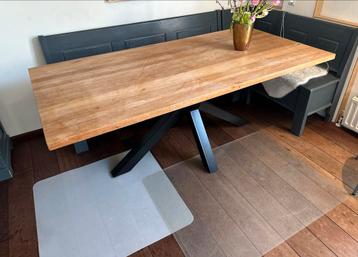 Houten Eettafel met Stalen Onderstel 200x100 beschikbaar voor biedingen