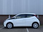 Toyota Aygo Automaat 1.0 VVT-i x-play, Gebruikt, Euro 6, 4 stoelen, Wit