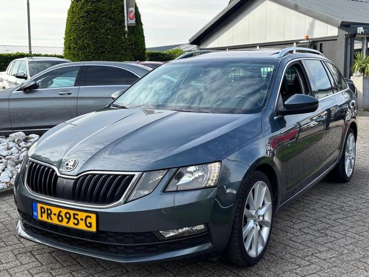 Skoda Octavia Combi 1.0 TSI 2017 Panoramadak Automaat, Auto's, Skoda, Bedrijf, Octavia, ABS, Airbags, Airconditioning, Bluetooth