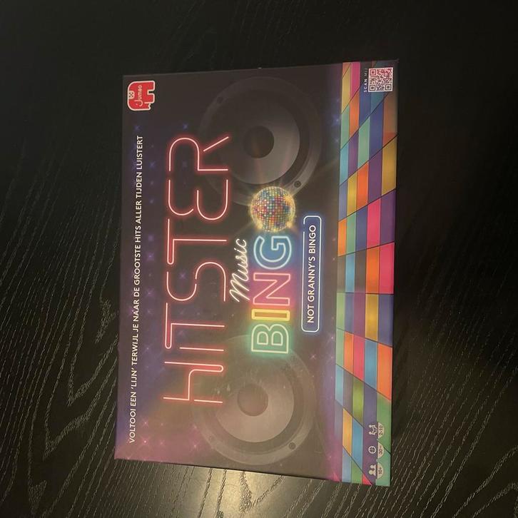 Hitster Music Bingo - Leuk gezelschapsspel!, Hobby en Vrije tijd, Gezelschapsspellen | Bordspellen, Zo goed als nieuw, Ophalen of Verzenden