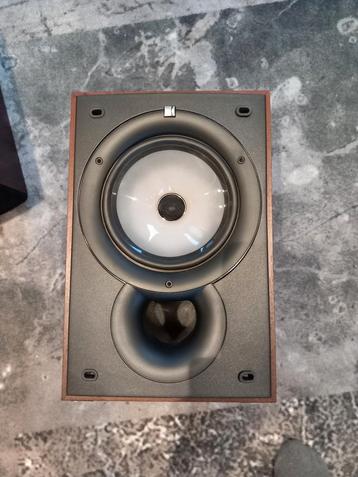 Nette speakers merk kef 100 watt rms beschikbaar voor biedingen