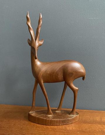 60 jaren teak houten oryx hoorn beeldje soort springbok beschikbaar voor biedingen
