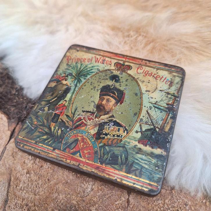 Antiek blikje 'Prince of Wales Cigarettes', ca. 1900, Verzamelen, Blikken, Gebruikt, Overige, Ophalen of Verzenden