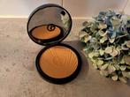 Giorgio Armani Luminous Silk Bronzing Powder 90., Ophalen of Verzenden, Zo goed als nieuw, Wangen, Make-up