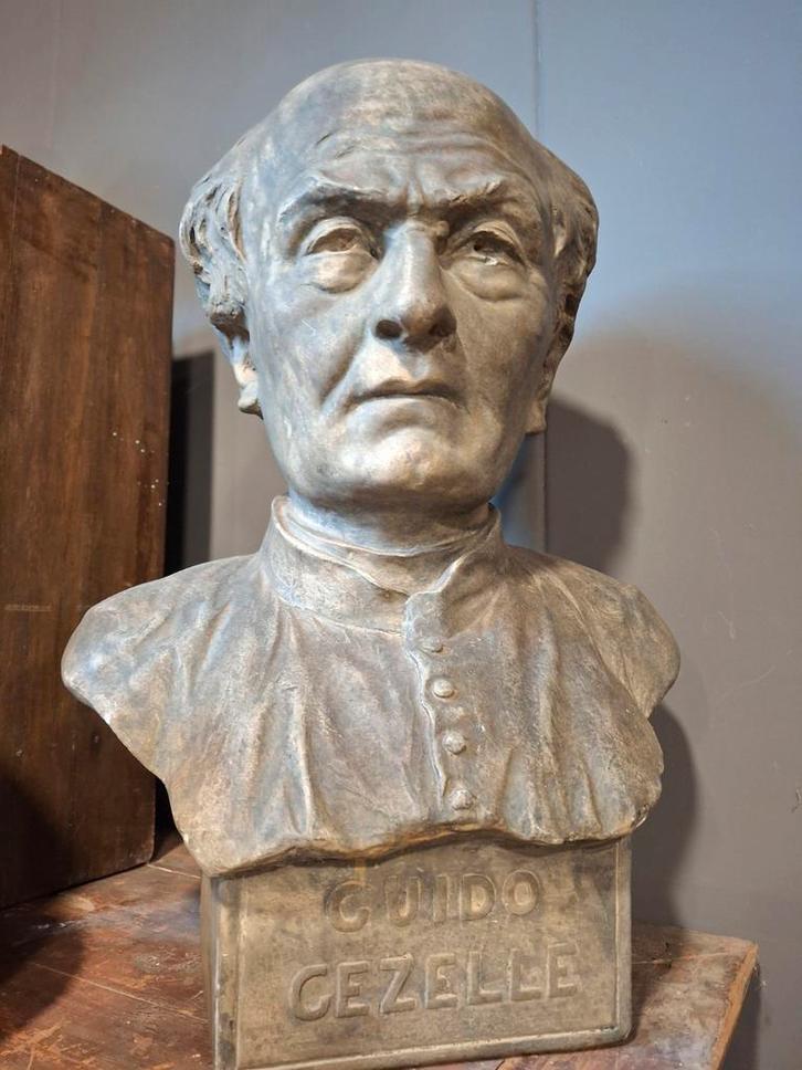 Beeld van Guido Gezelle, Antiek en Kunst, Kunst | Beelden en Houtsnijwerken, Ophalen of Verzenden