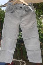 Volcom, Billow lichtblauwe jeans, loose fit, waist 28, Blauw, W32 (confectie 46) of kleiner, Ophalen of Verzenden, Zo goed als nieuw